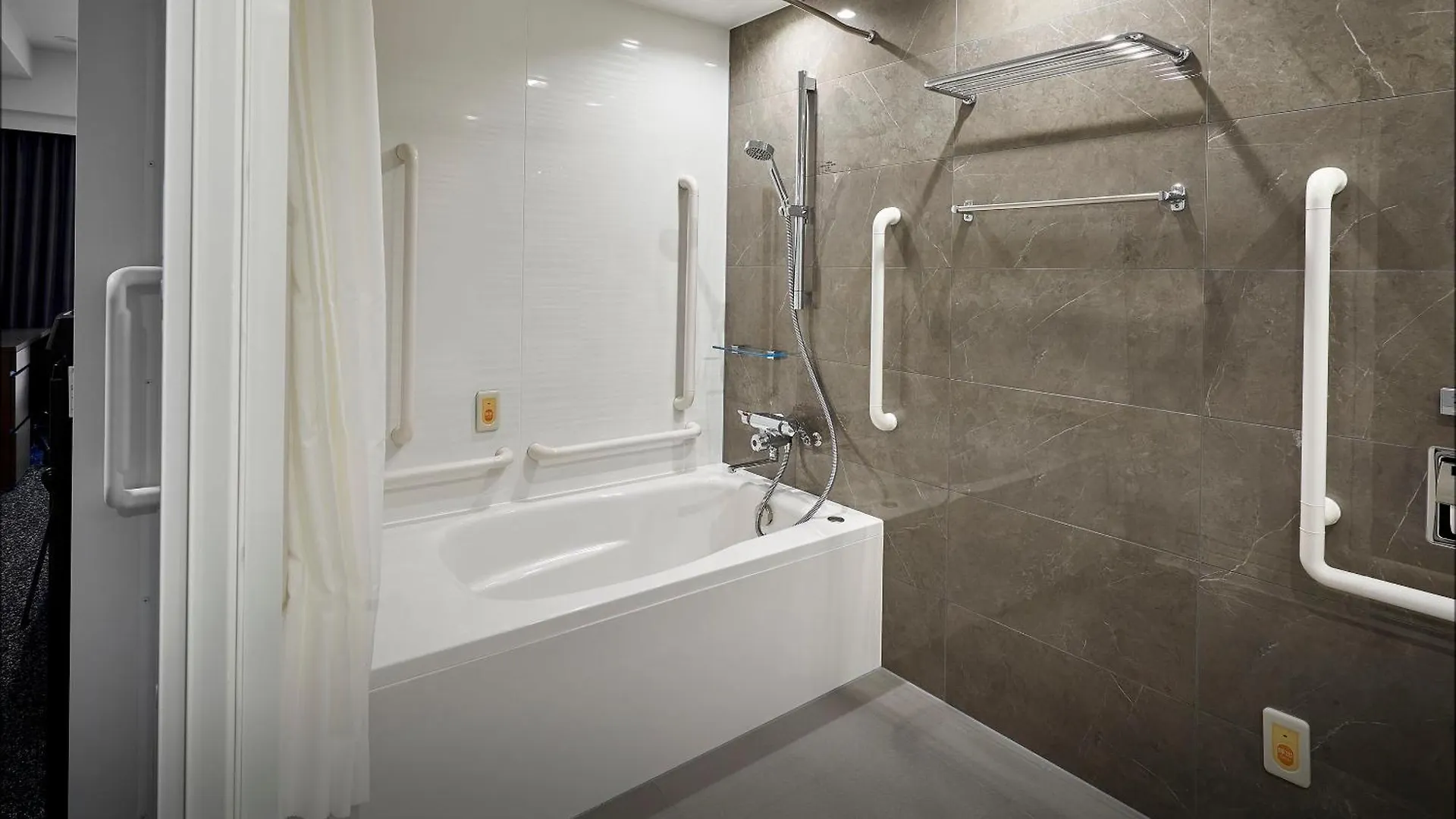 Daiwa Roynet Hotel Kobe-Sannomiya Premier